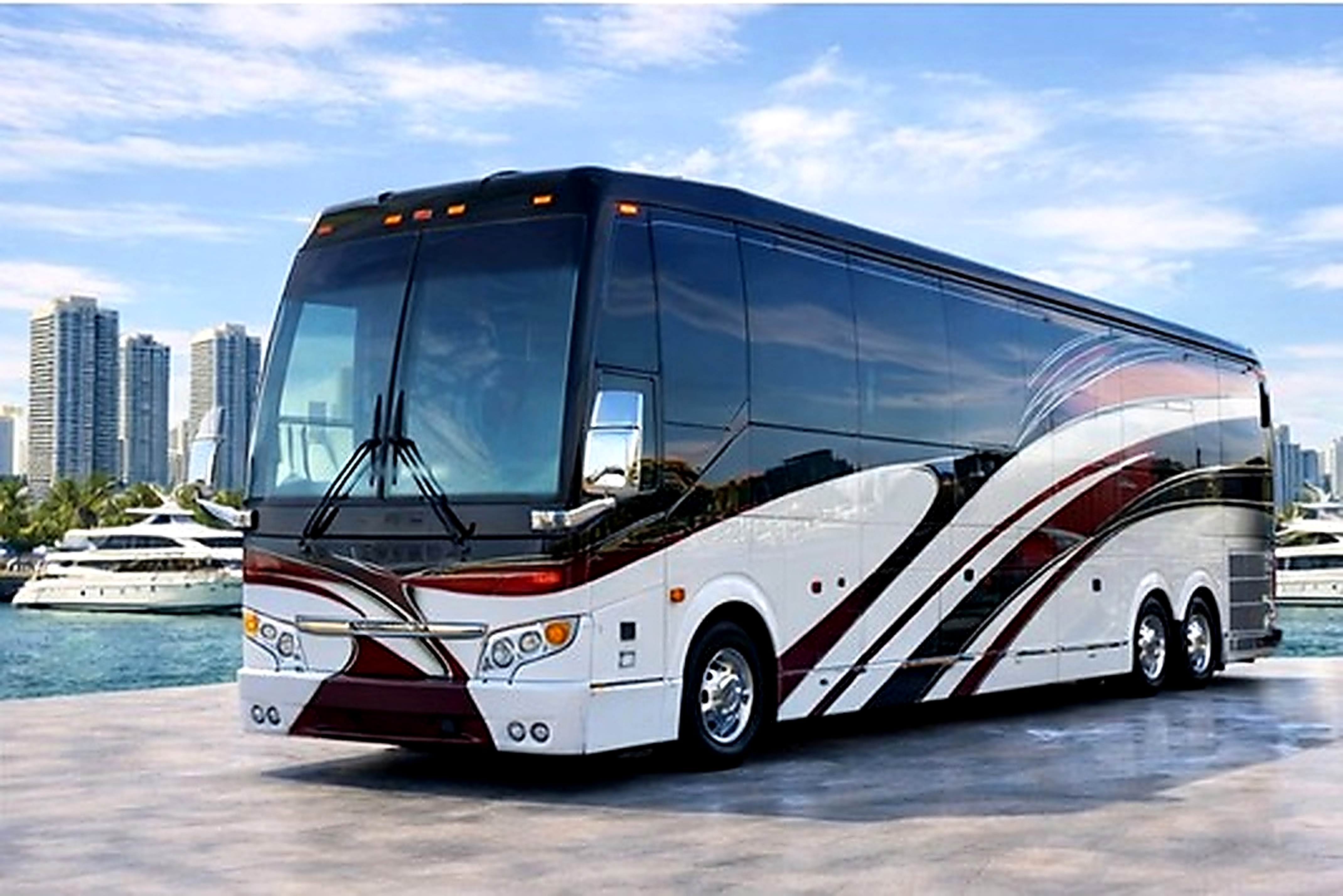 FrakShares Prevost luxury motorcoach exterior